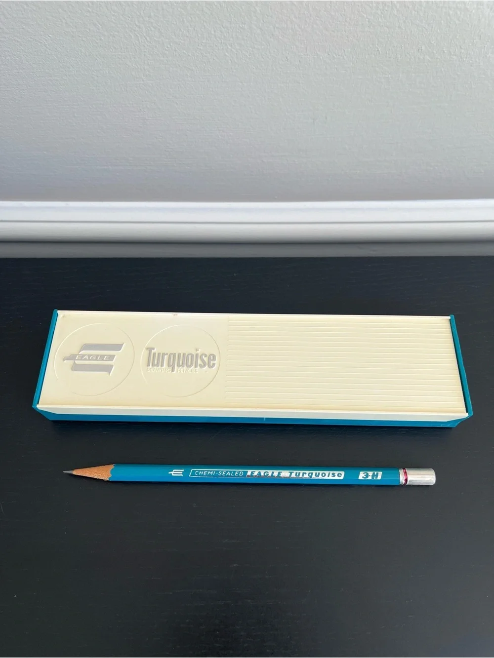 Vintage Eagle Turquoise Drawing Pencil Box 3H Chemi-Sealed